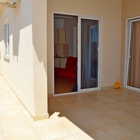 Apartmani Macak II Novalja Kültér fotó