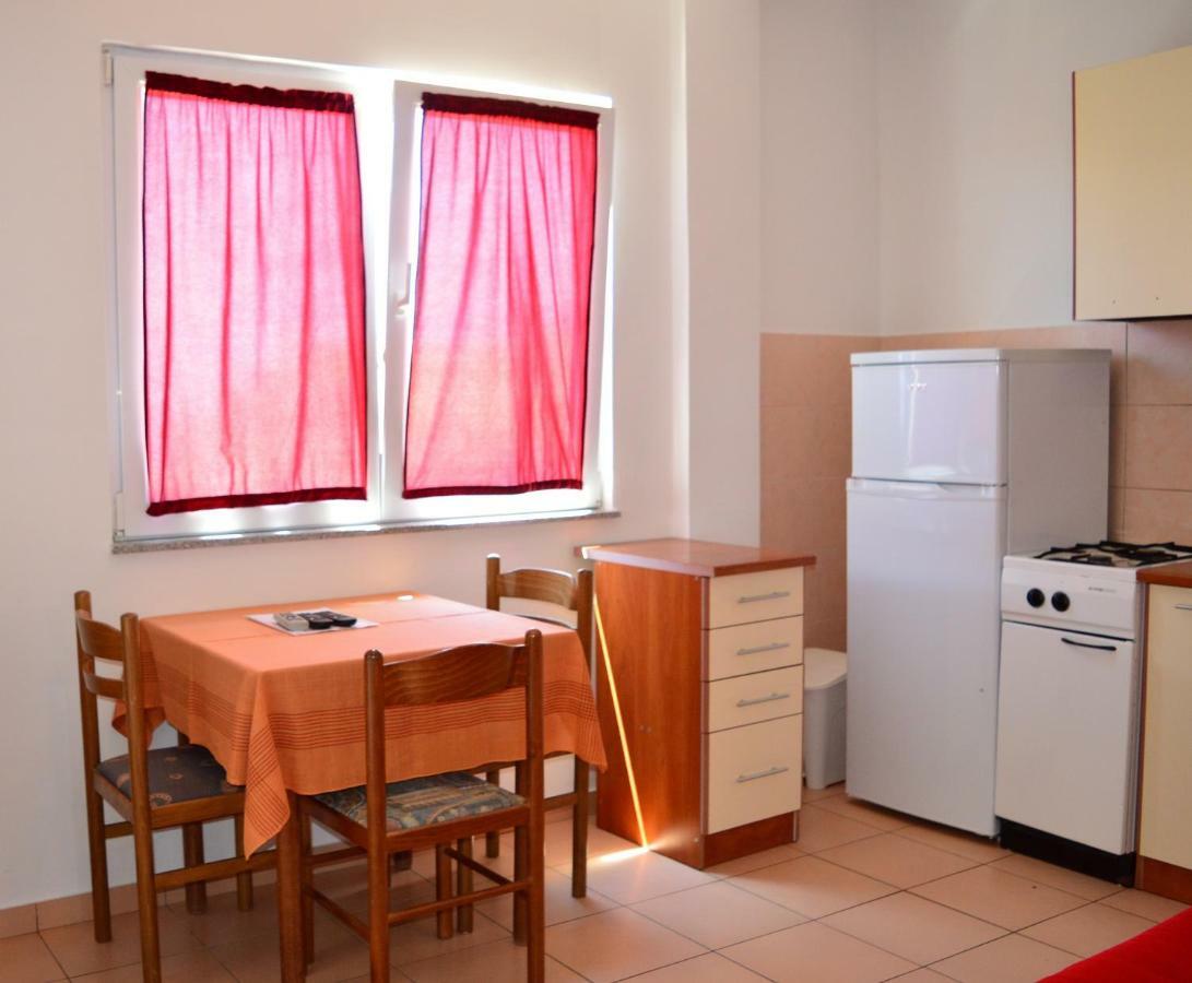 Apartmani Macak II Novalja Kültér fotó