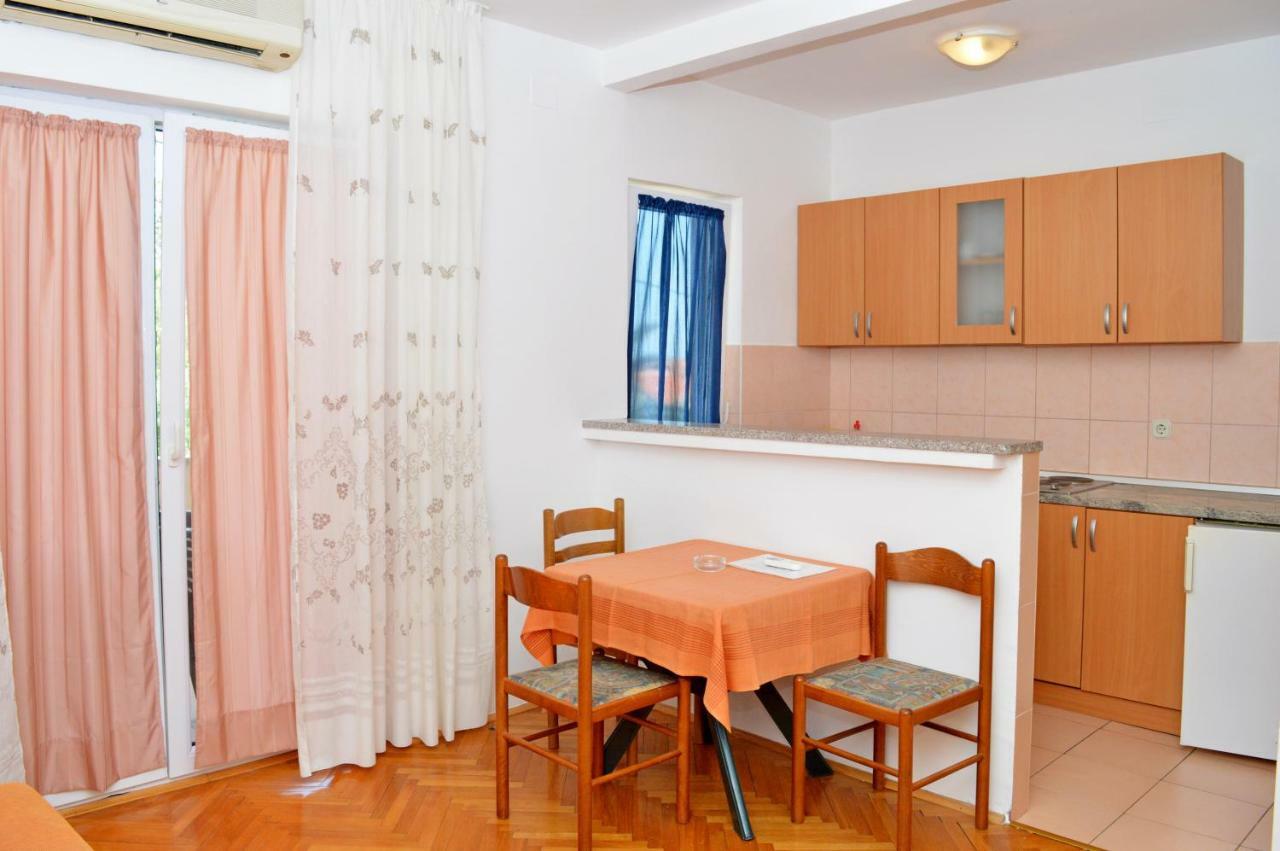 Apartmani Macak II Novalja Kültér fotó